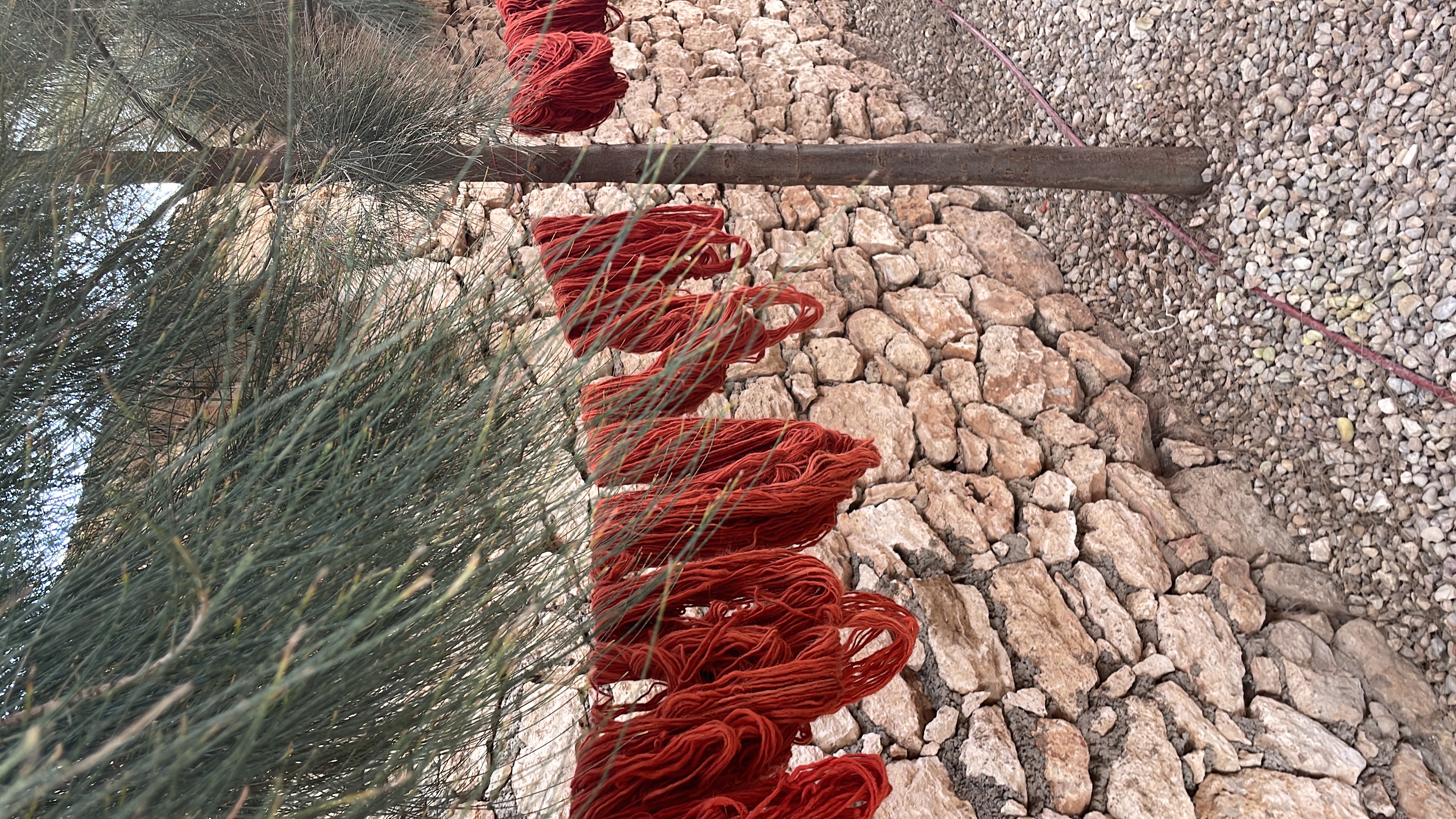 Threads prepared for textile weaving